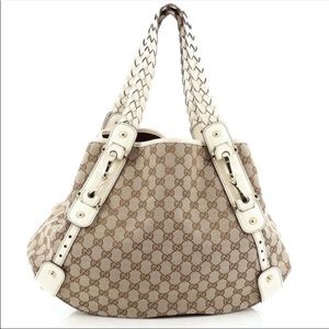 Gucci Pelham Canvas shoulder Bag.